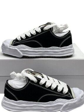 MAISON MIHARA YASUHIRO Men's US 6 Hank OG Sole Canvas Low Top Sneaker Black
